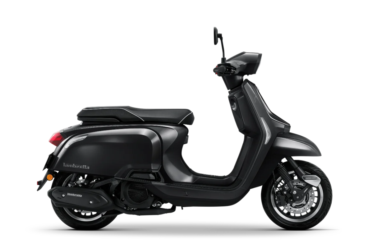 Lambretta J 125 negra